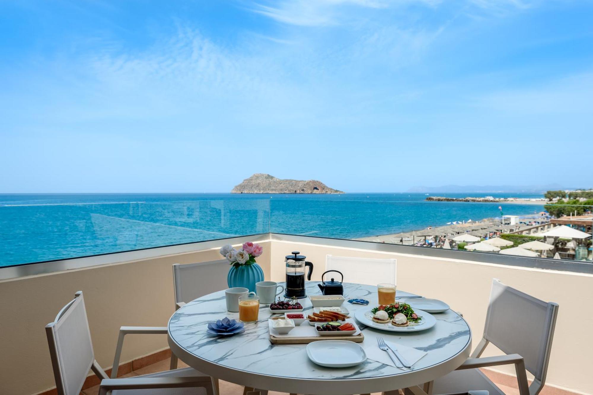 Blue Dome Aparthotel La Canea